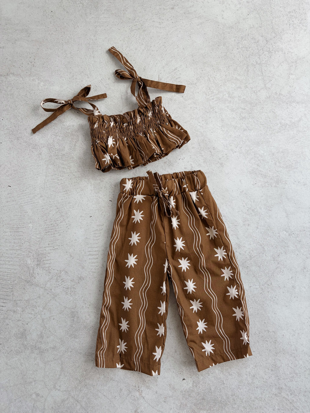 TIE CROP - EARTH STAR